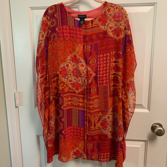 Beautiful patterned tunic - Picture 4 of 4